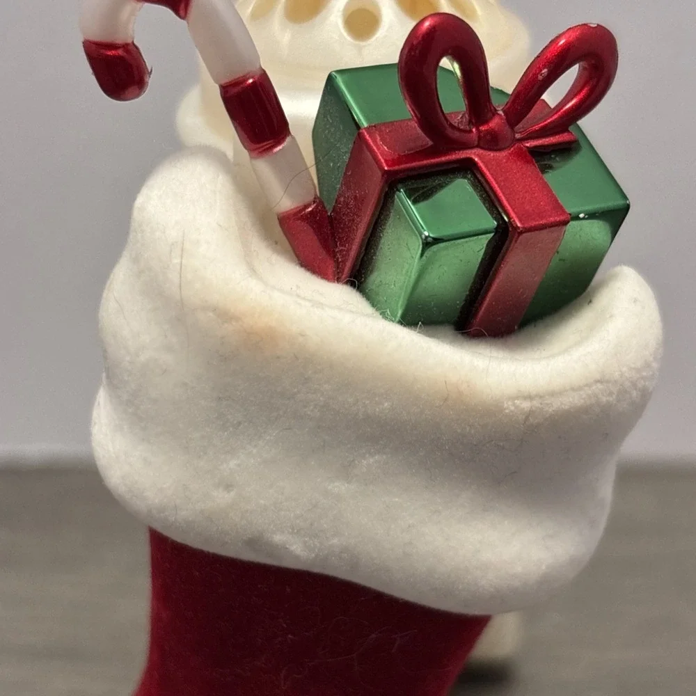 Bath & Body‎ Works Retired Holiday Red Christmas Stocking Wallflower Plug In